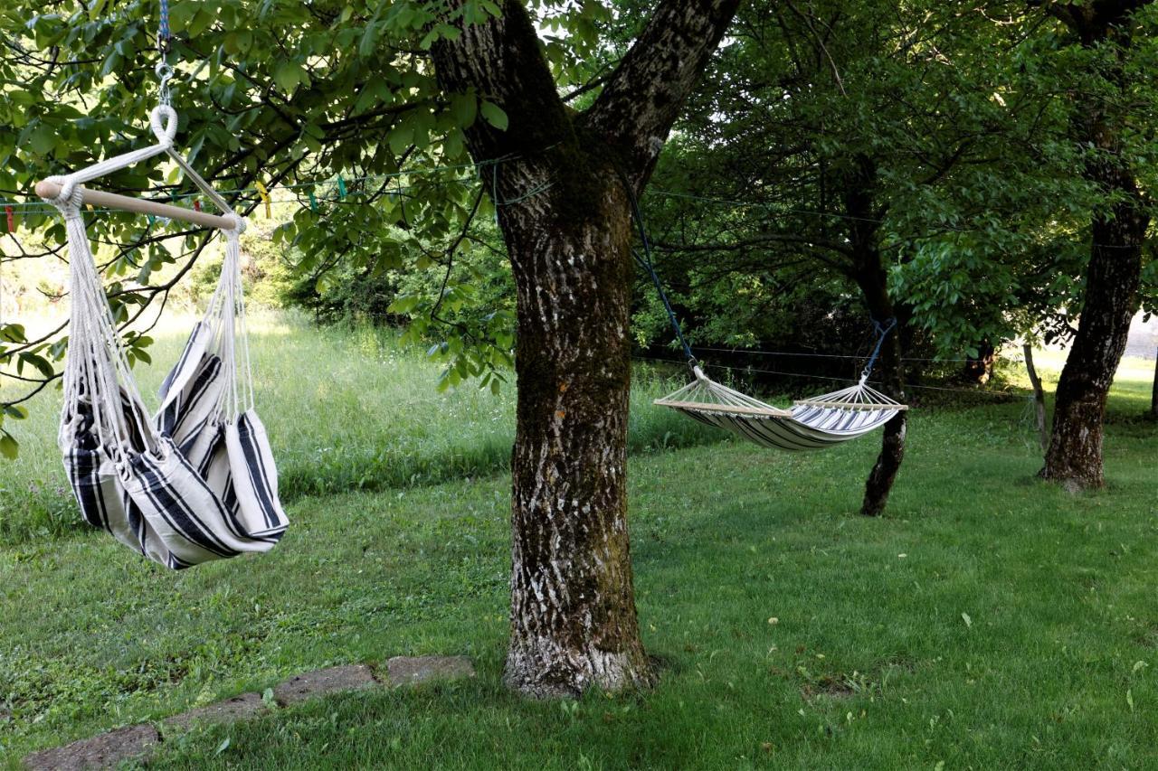 Guesthouse Idila Pod Nanosom Senozece Eksteriør bilde