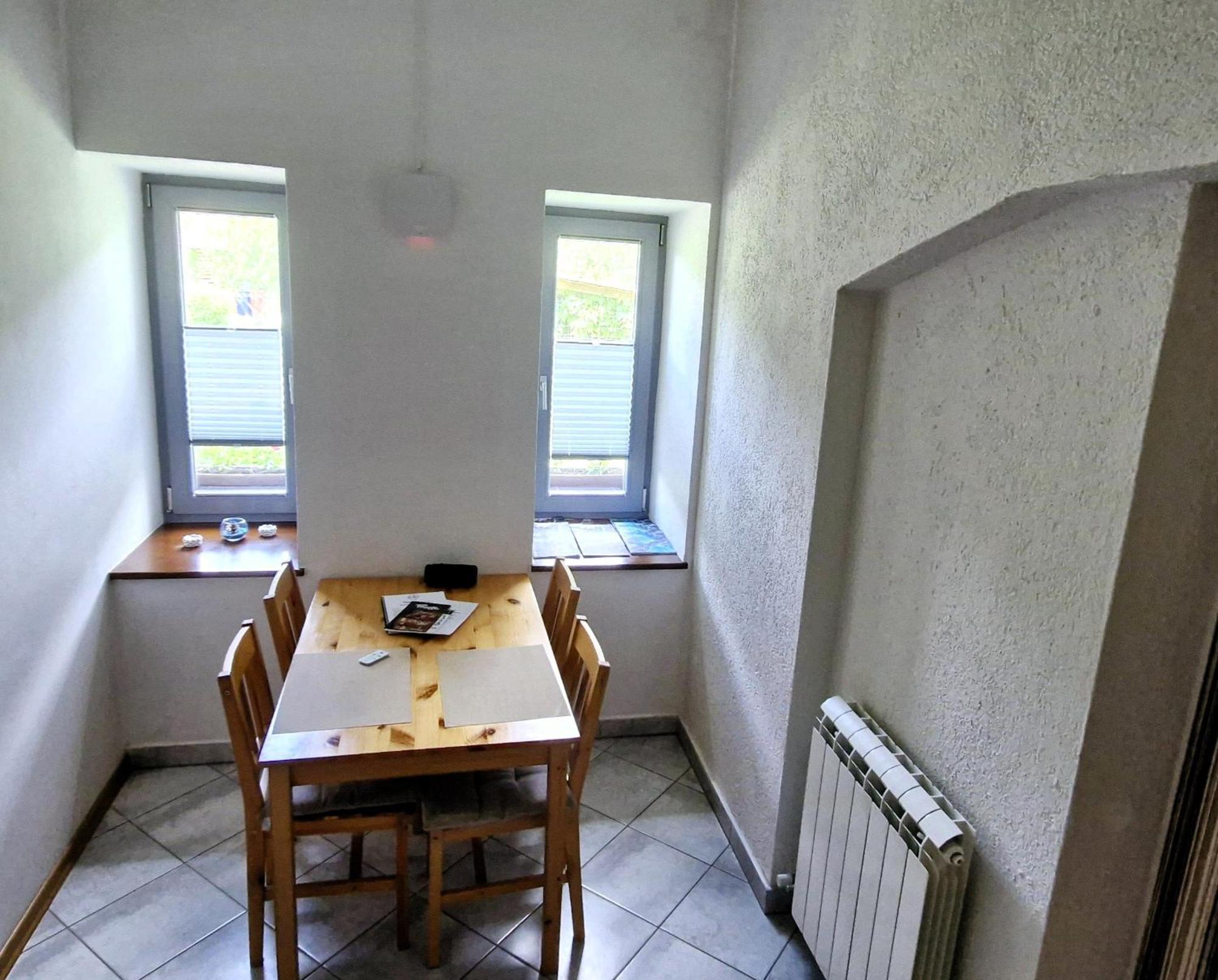 Guesthouse Idila Pod Nanosom Senozece Eksteriør bilde