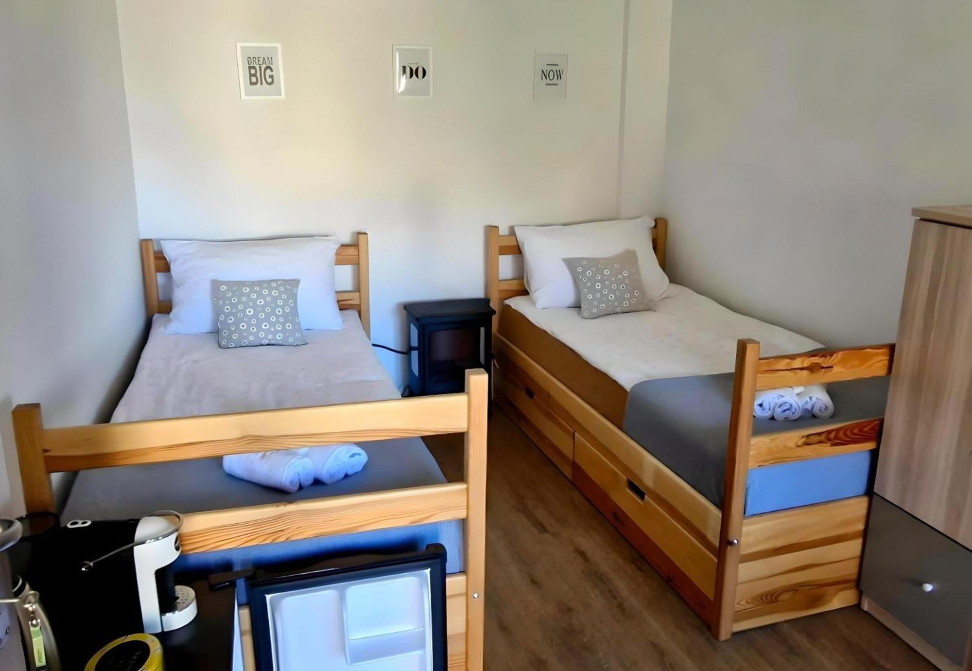 Guesthouse Idila Pod Nanosom Senozece Eksteriør bilde